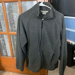 Women’s Columbia zip up sweater size large